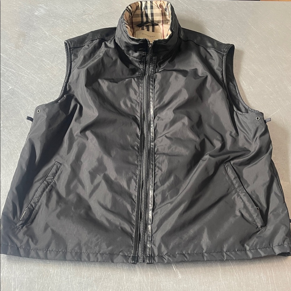 Burberry Black Sleeveless Full Zip Vest